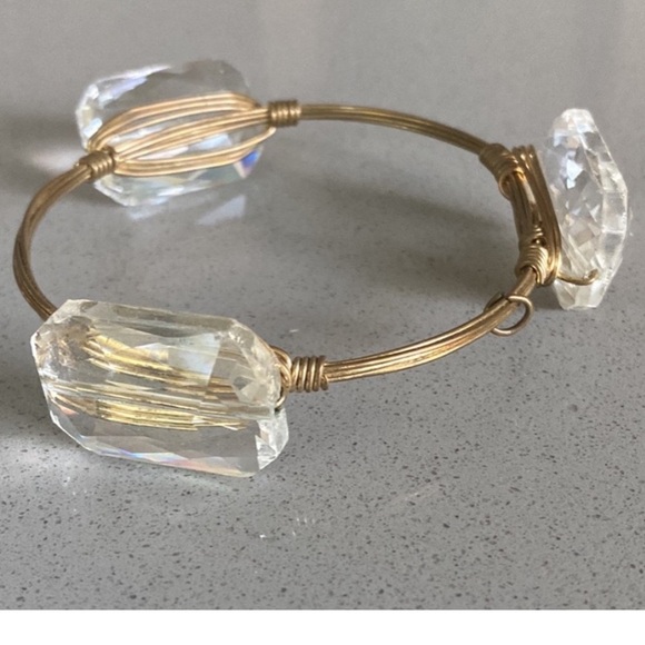 Clear stone Bourbon & Bowties bracelet - Picture 1 of 3